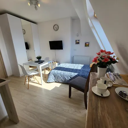 Apartament-studio 9 דירה *